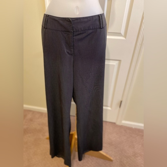 New York & Company Pants - New York & Co. - Woman brown/white pinstriped high rise (stretch) trousers; 16